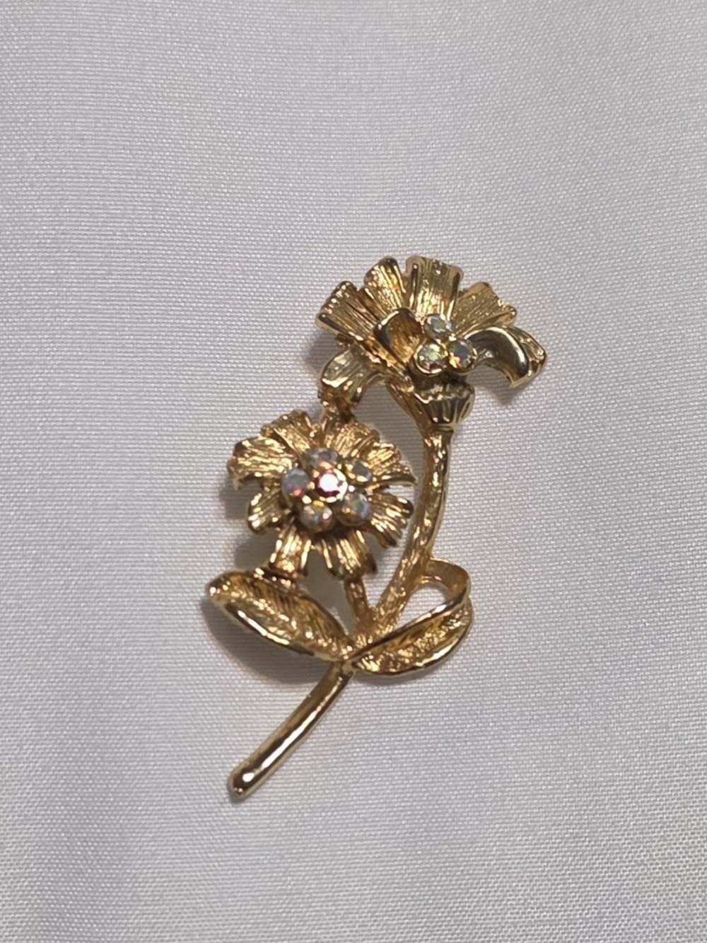 Vintage Gold Tone Floral Crystal Accent Brooch - Women Jewelry